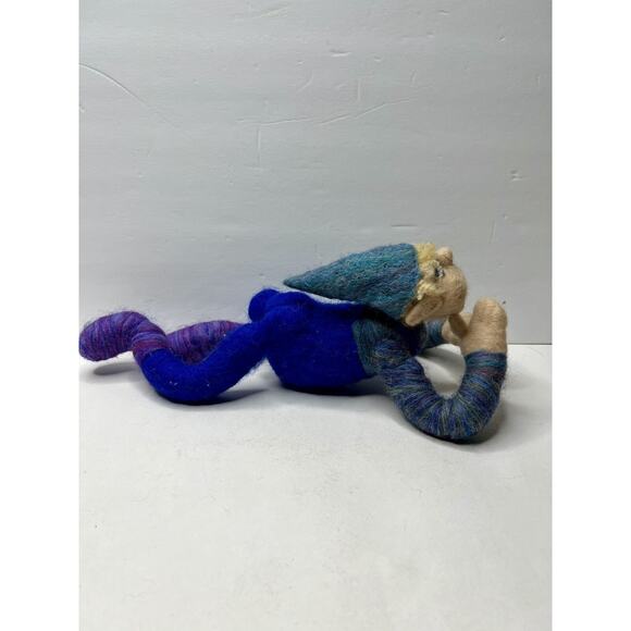 Wool Felted Elf Figure - Picture 6 of 8